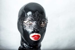 Bondage Maske aus Latex